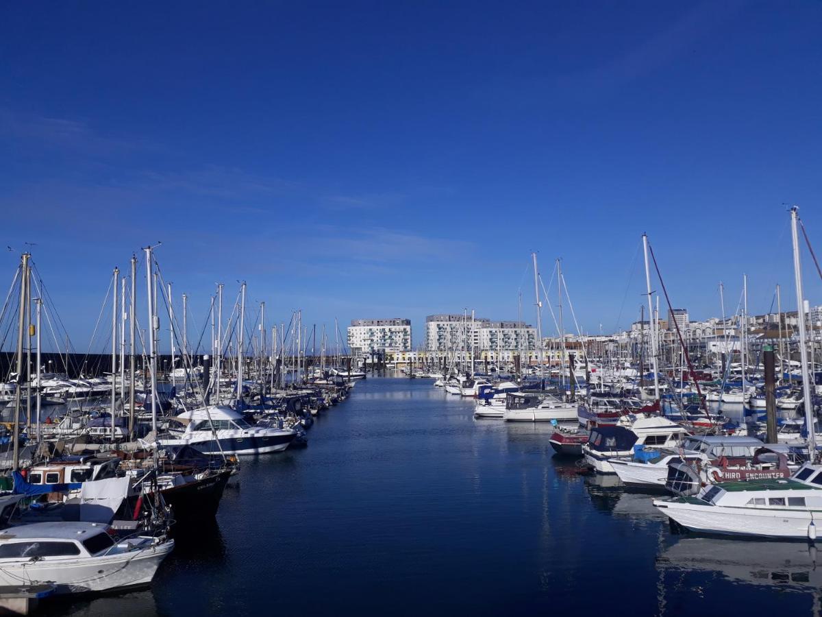 Unique, Loft-Style Apartment With Fantastic Brighton Marina Views מראה חיצוני תמונה