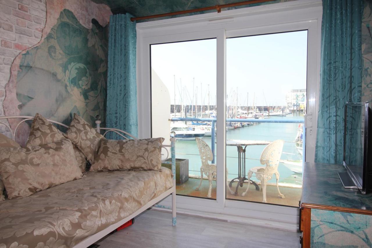 Unique, Loft-Style Apartment With Fantastic Brighton Marina Views מראה חיצוני תמונה