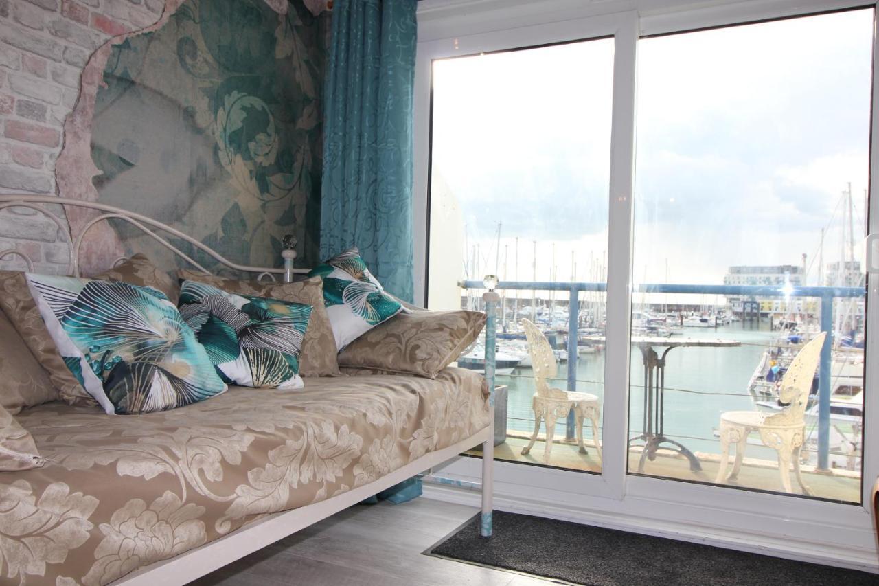 Unique, Loft-Style Apartment With Fantastic Brighton Marina Views מראה חיצוני תמונה